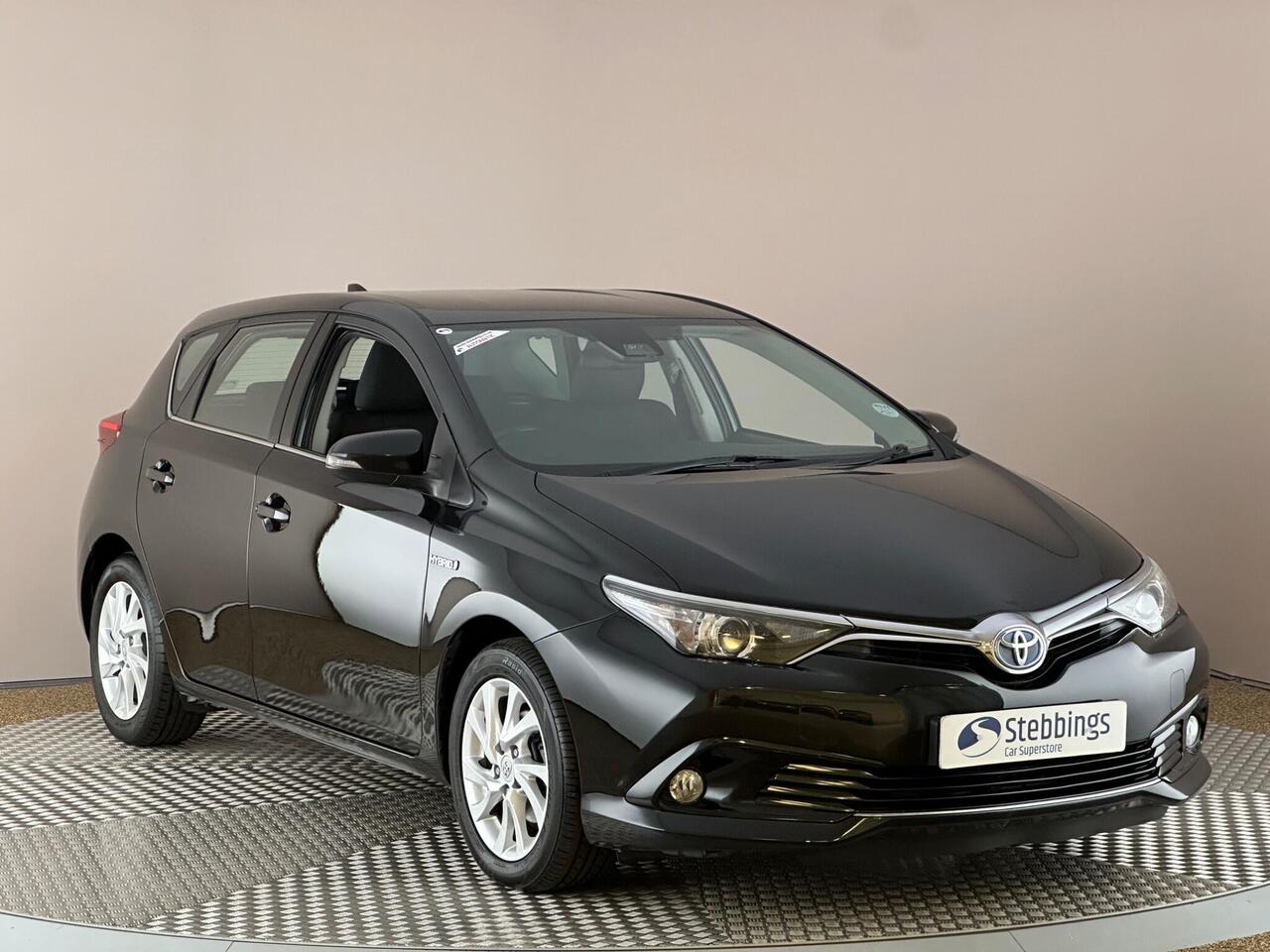 Toyota Auris LX17KXH