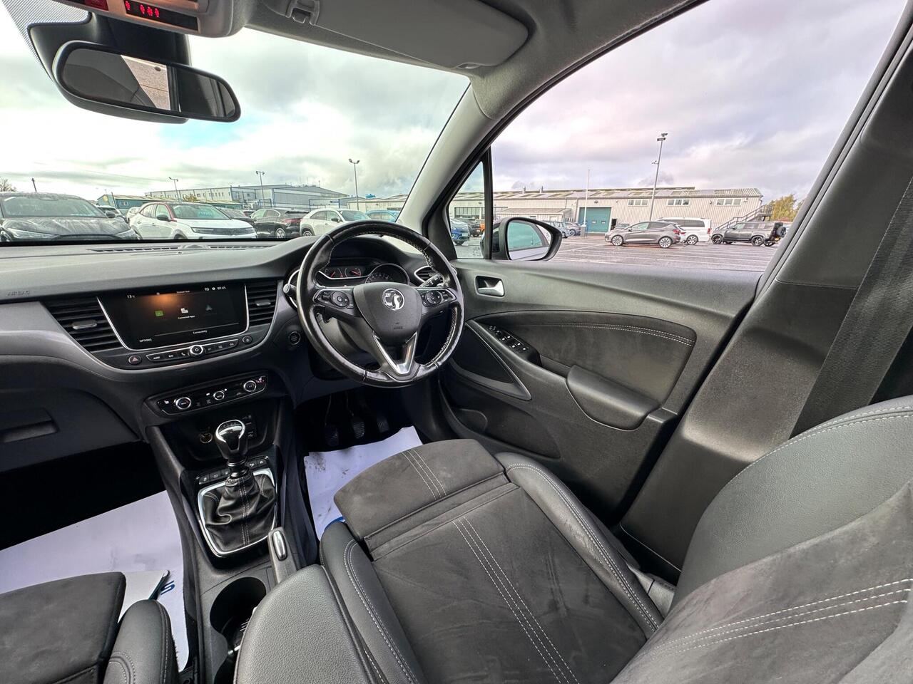 Vauxhall Crossland SH22LWL