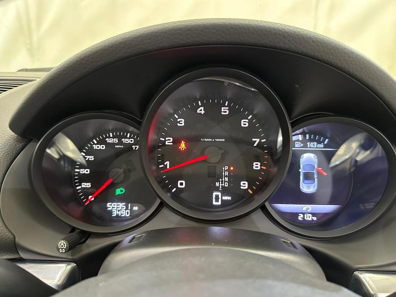 Porsche Boxster FD65OEE