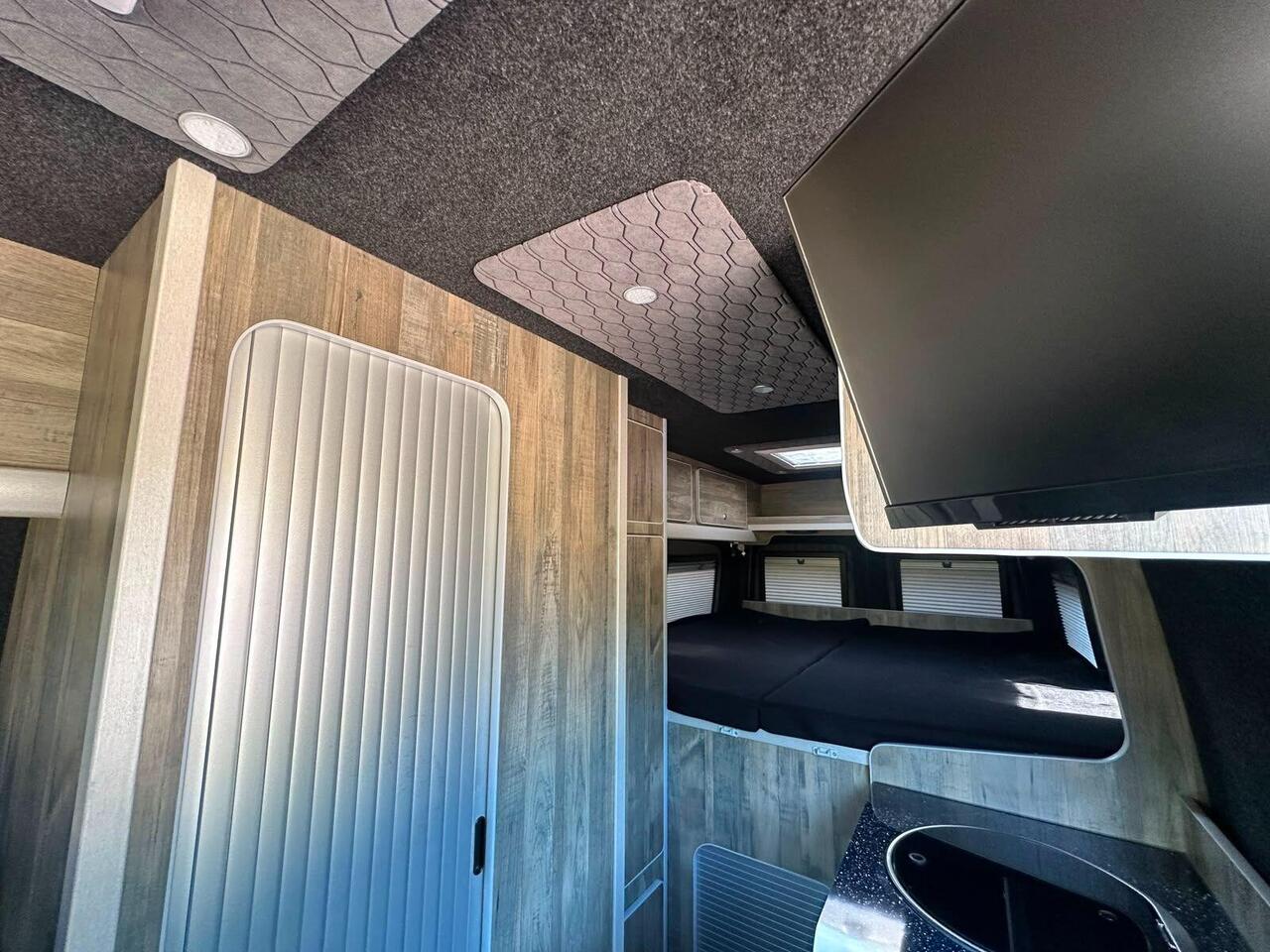 Volkswagen Crafter DX26ZHU
