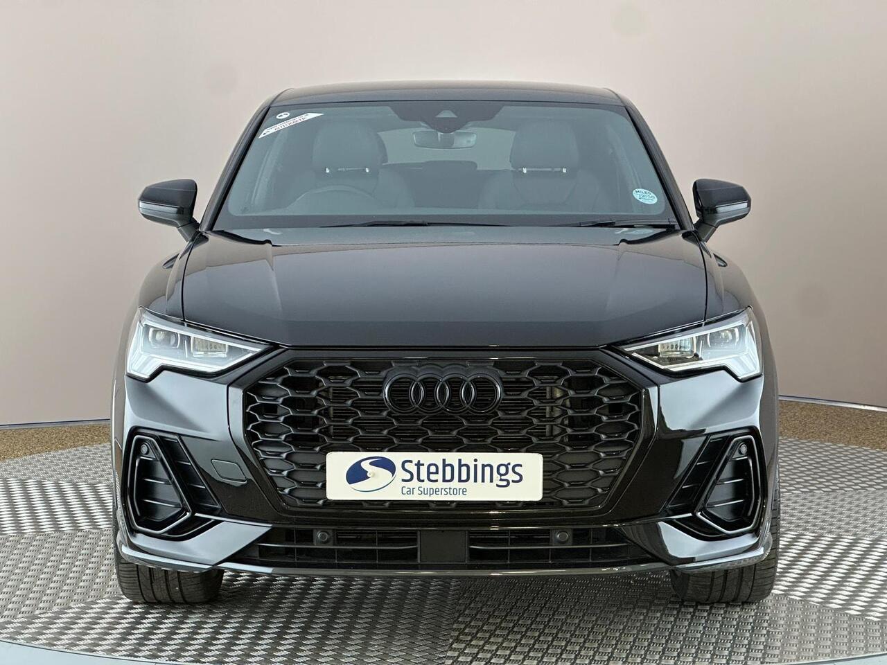Audi Q3 KX24ZHC