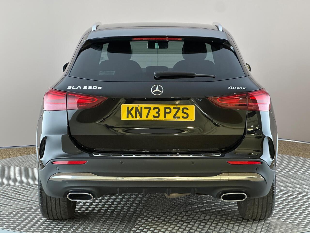 Mercedes-Benz GLA KN73PZS