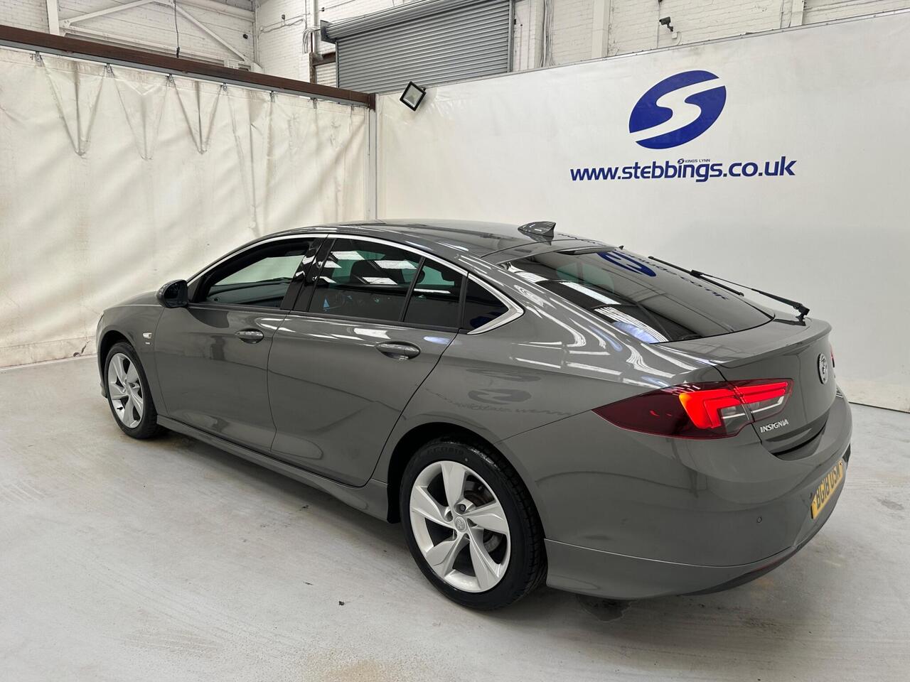 Vauxhall Insignia BG18OSM