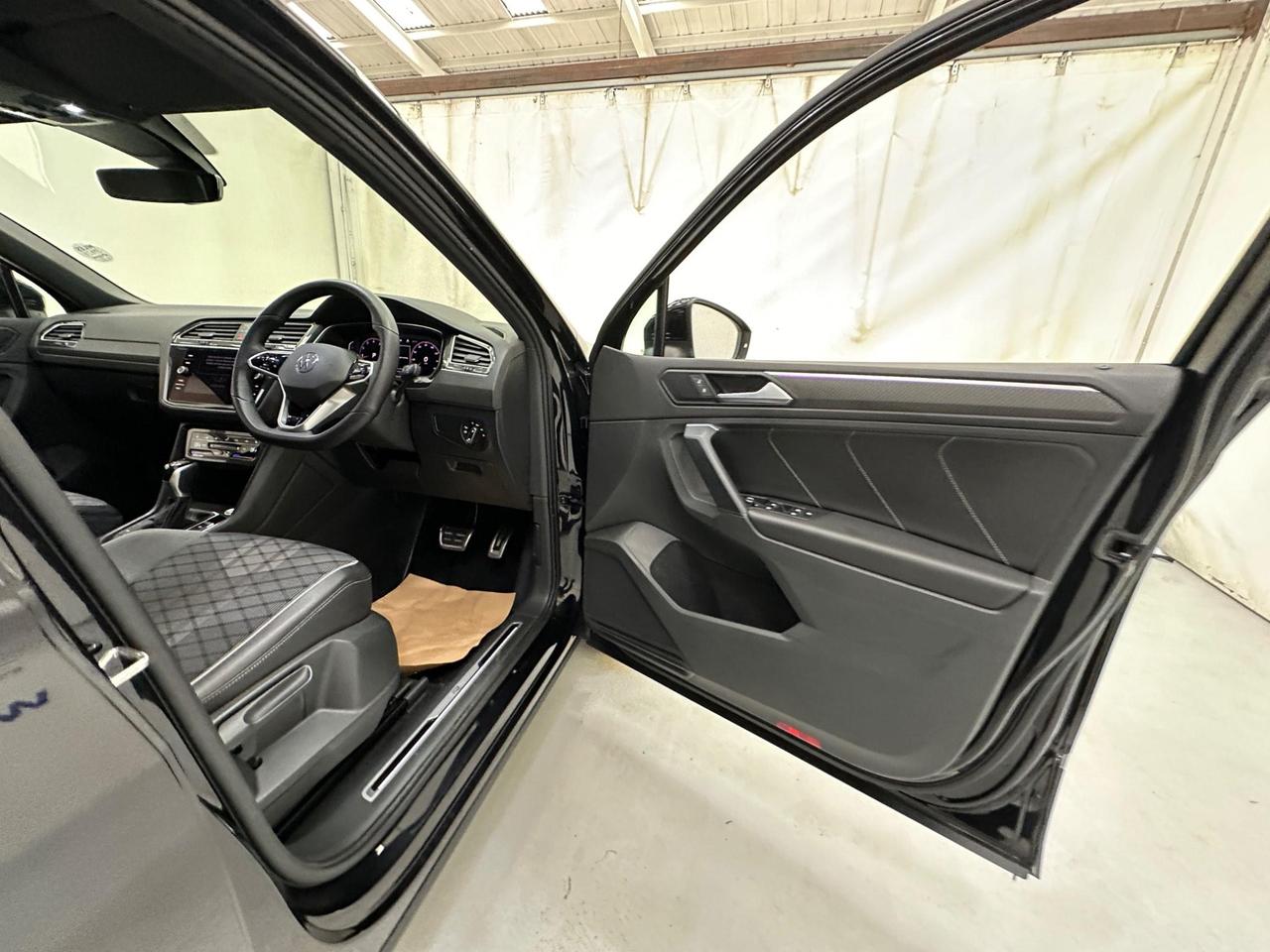 Volkswagen Tiguan VU21NWZ