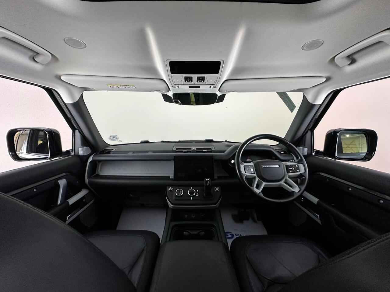 Land Rover Defender 130 BL72MHF