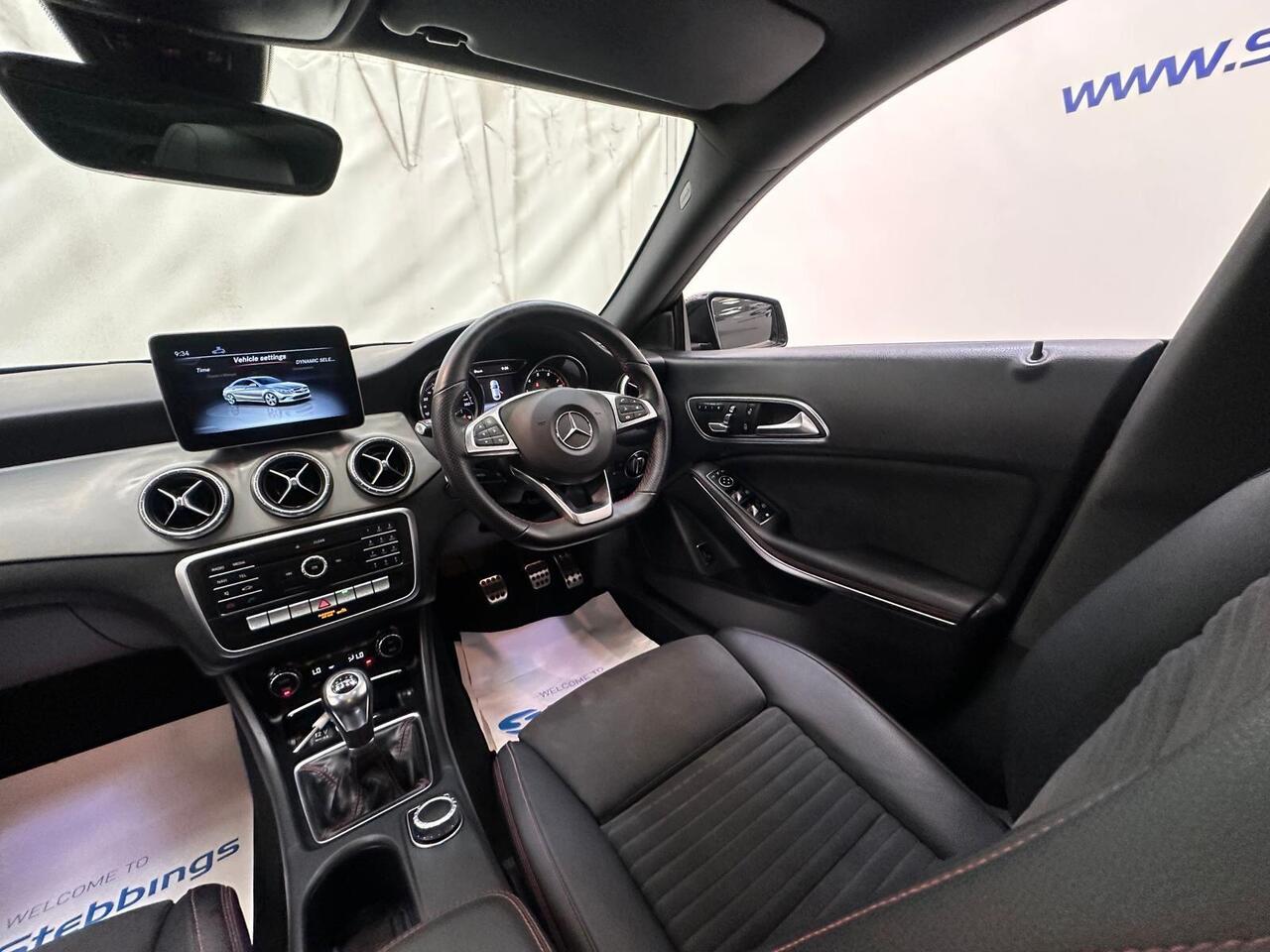 Mercedes-Benz CLA WX19OCJ