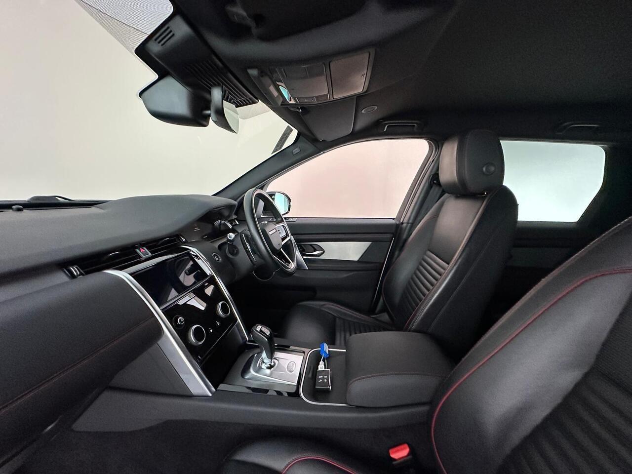 Land Rover Discovery Sport YX71LBO