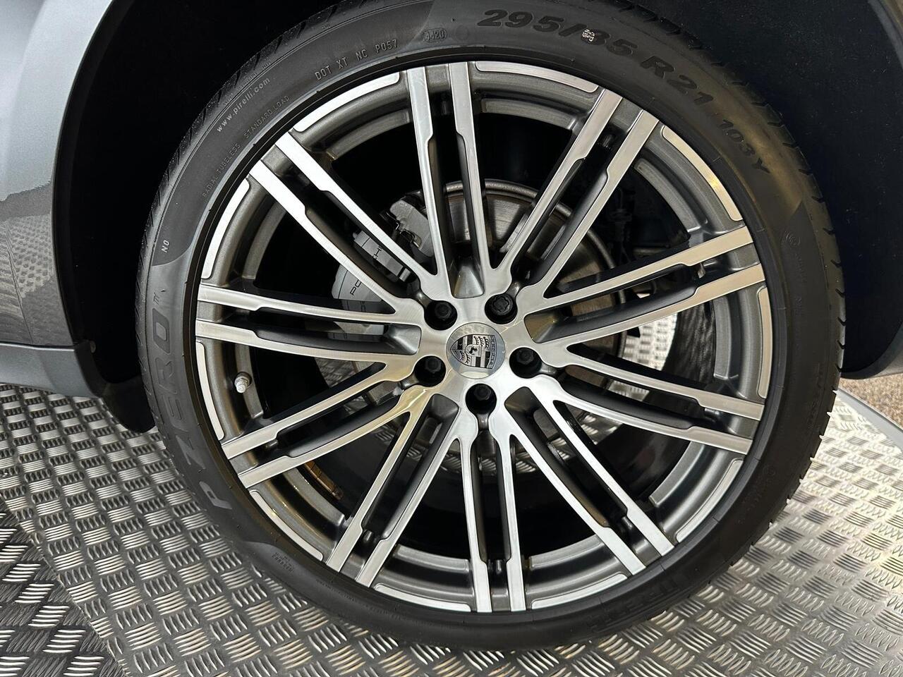 Porsche Macan RK67LWA