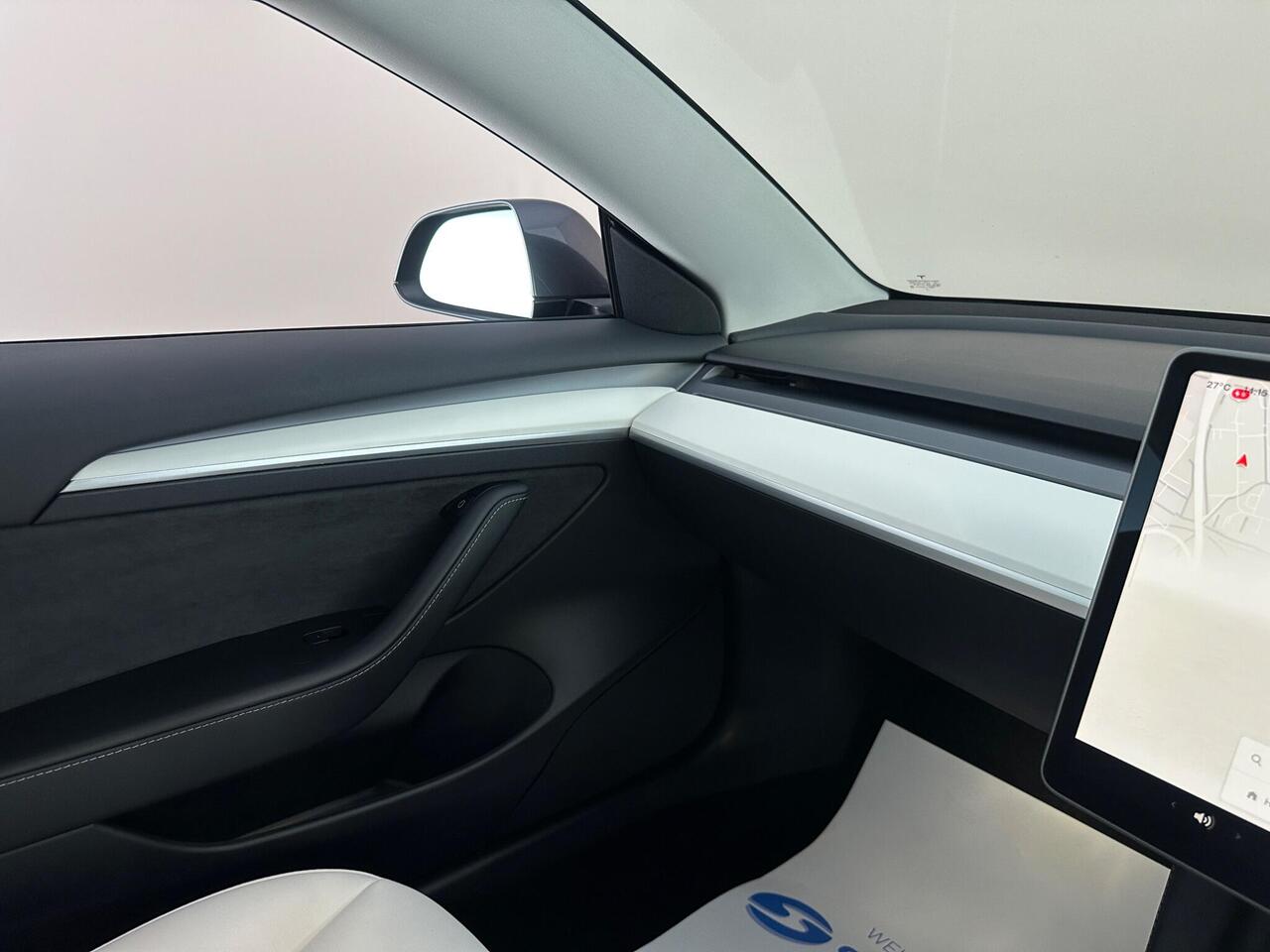 Tesla Model 3 SJ23ZWP