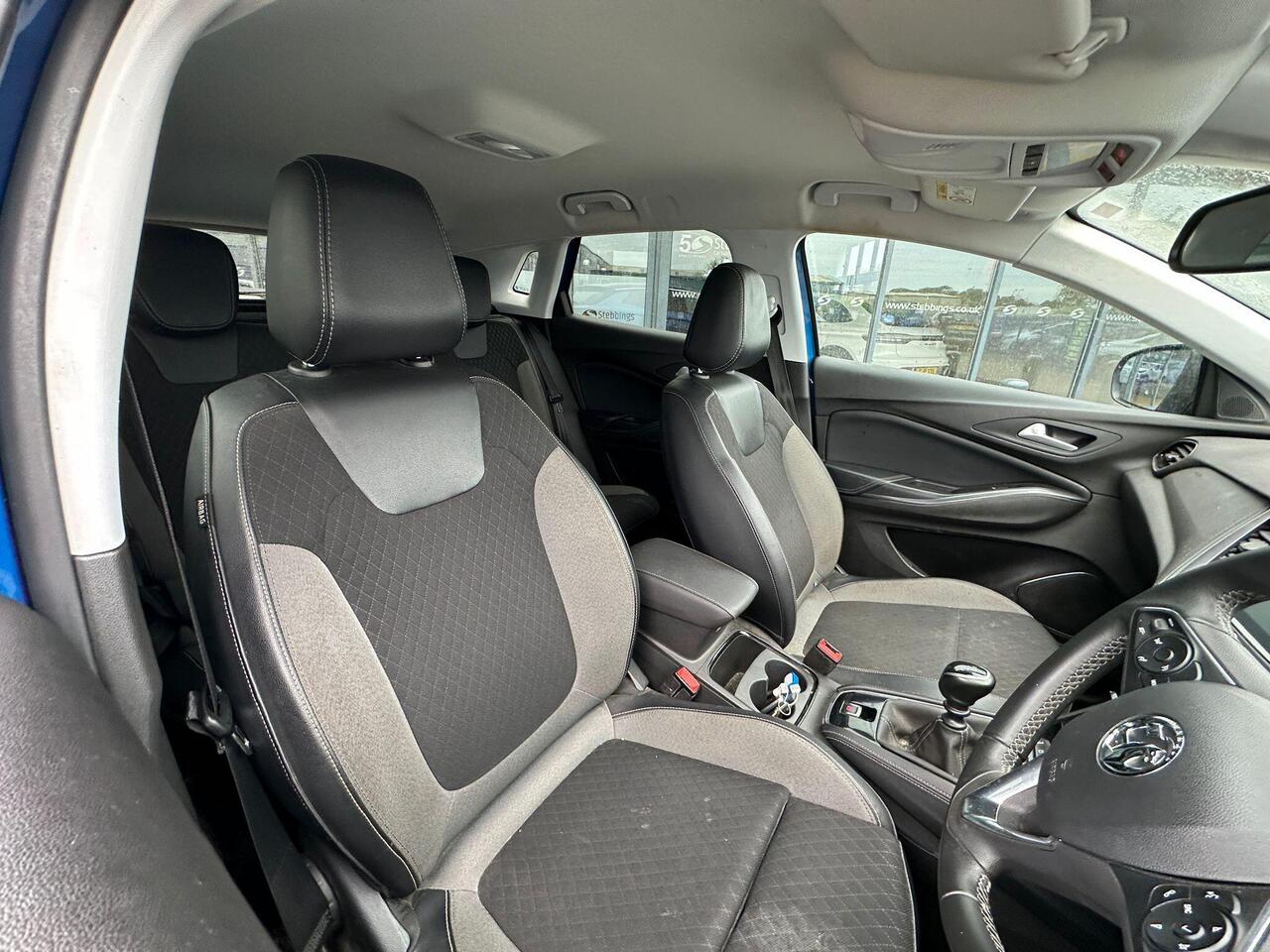 Vauxhall Grandland X DF21CBO