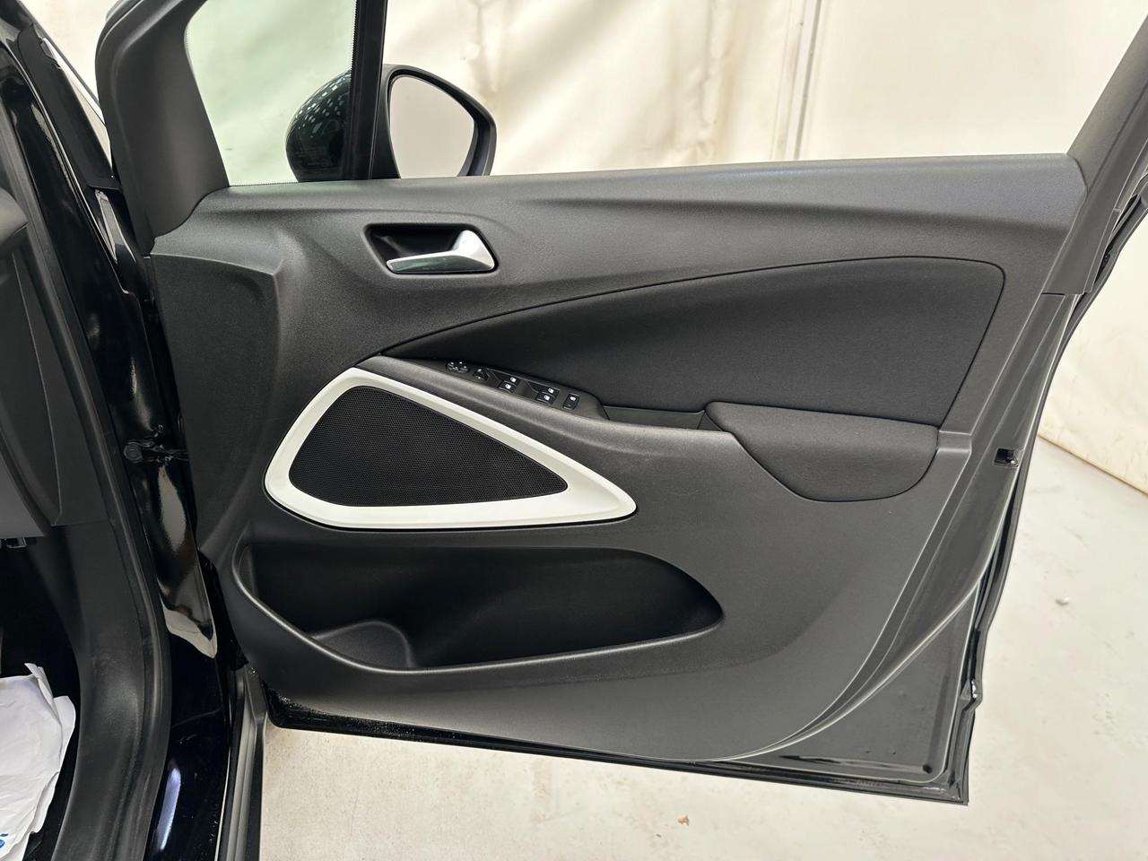 Vauxhall Crossland X VK20PYY