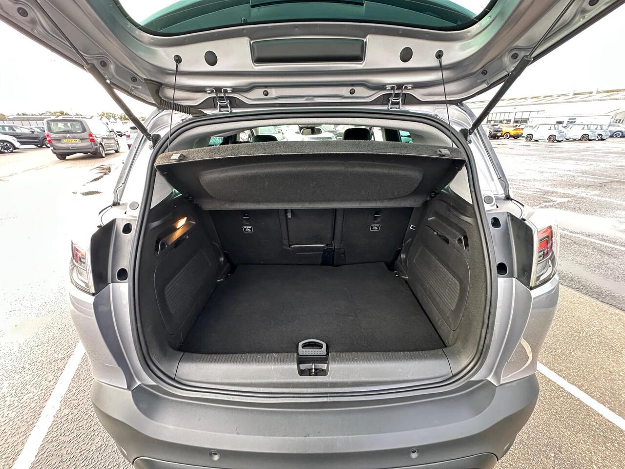 Vauxhall Crossland SH22LWL