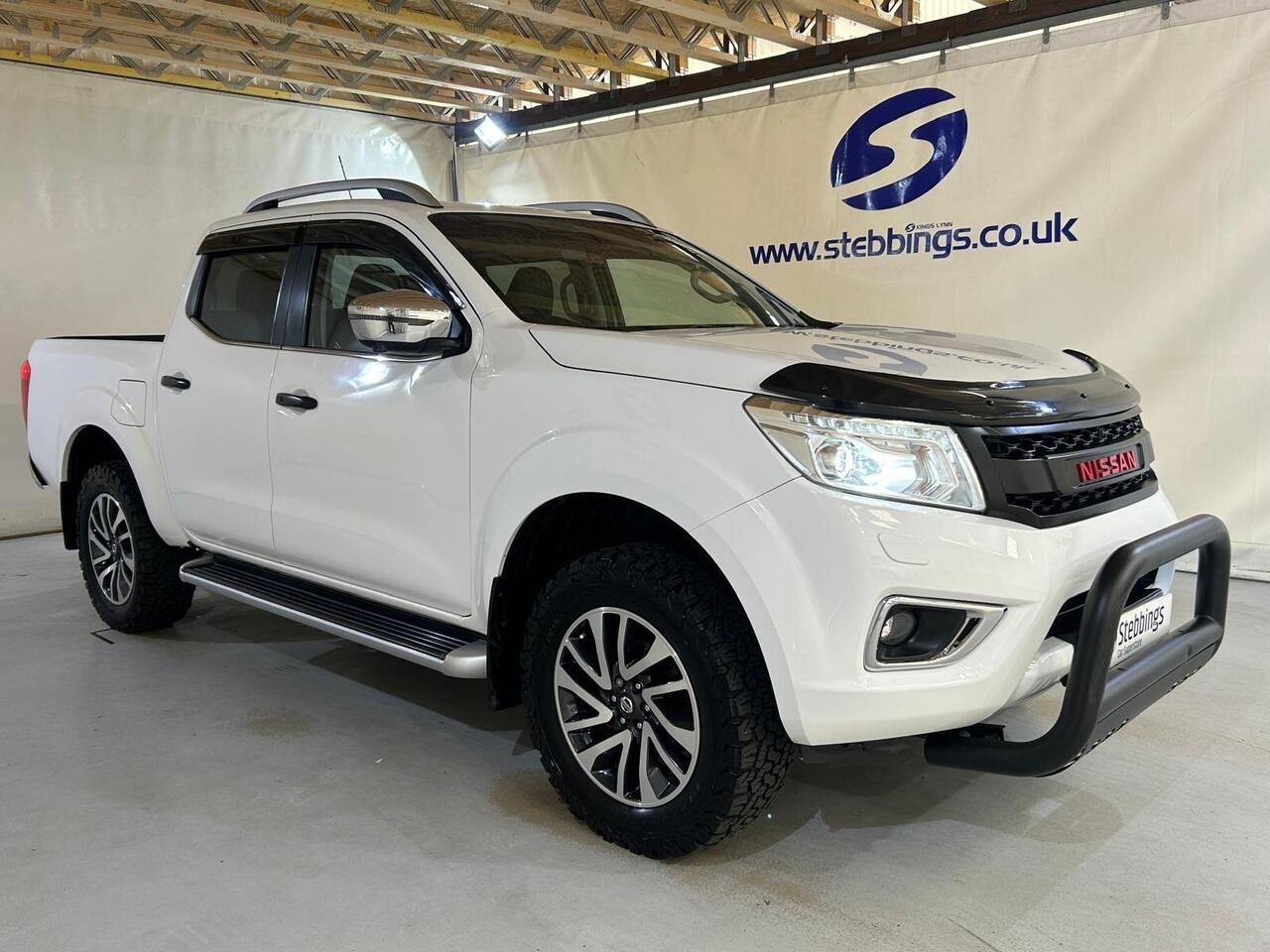 Nissan Navara DN67XNW