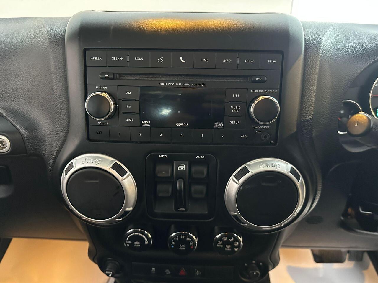 Jeep Wrangler OE64CPV