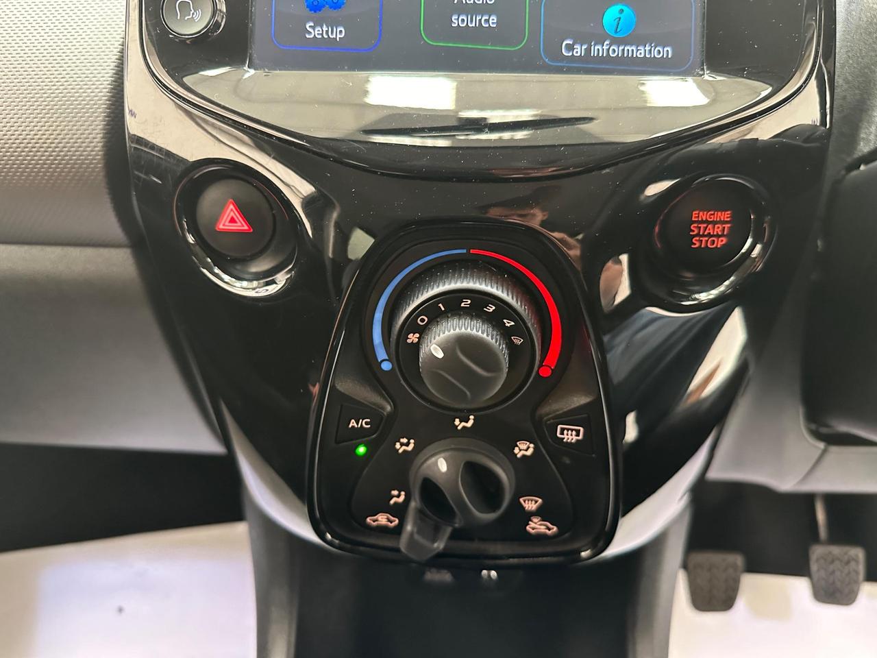Peugeot 108 SK70HSX