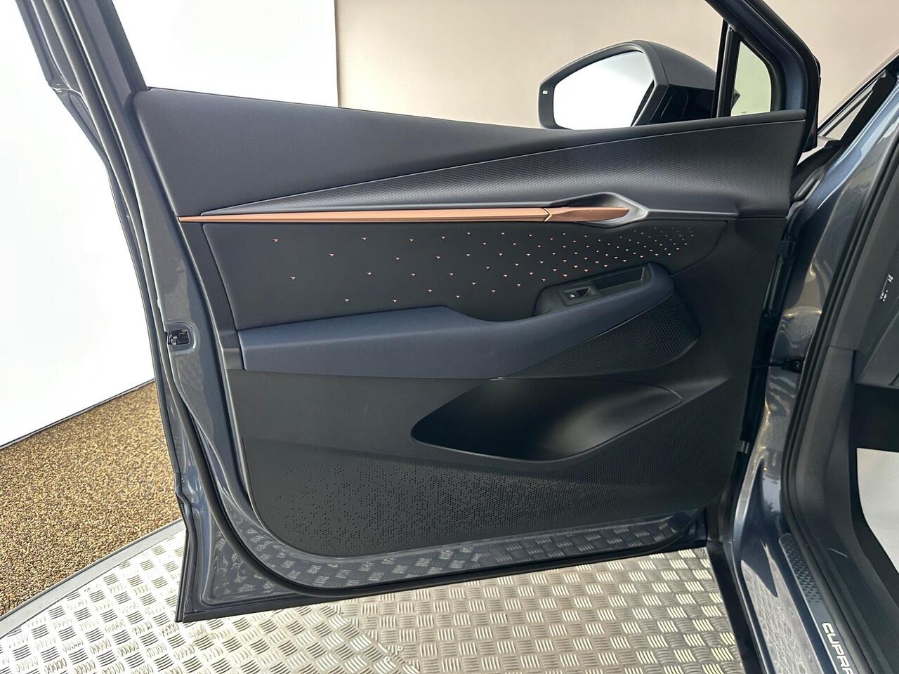 CUPRA Tavascan KT74OAM