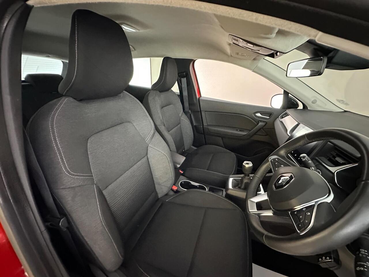 Renault Captur YC70WFO