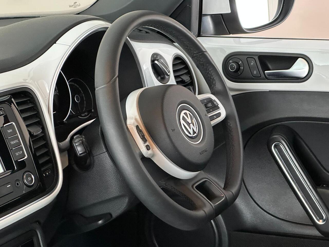 Volkswagen Beetle NA64UNW