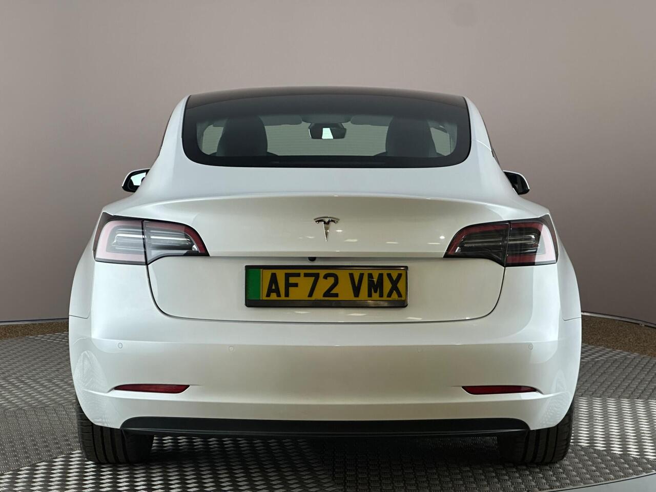 Tesla Model 3 AF72VMX