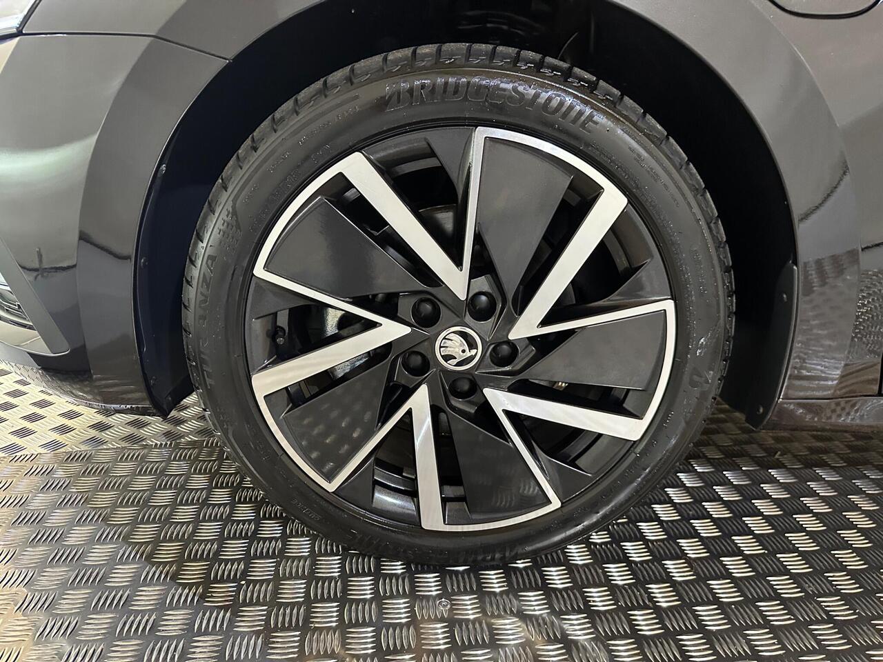 Skoda Octavia KY70UEZ