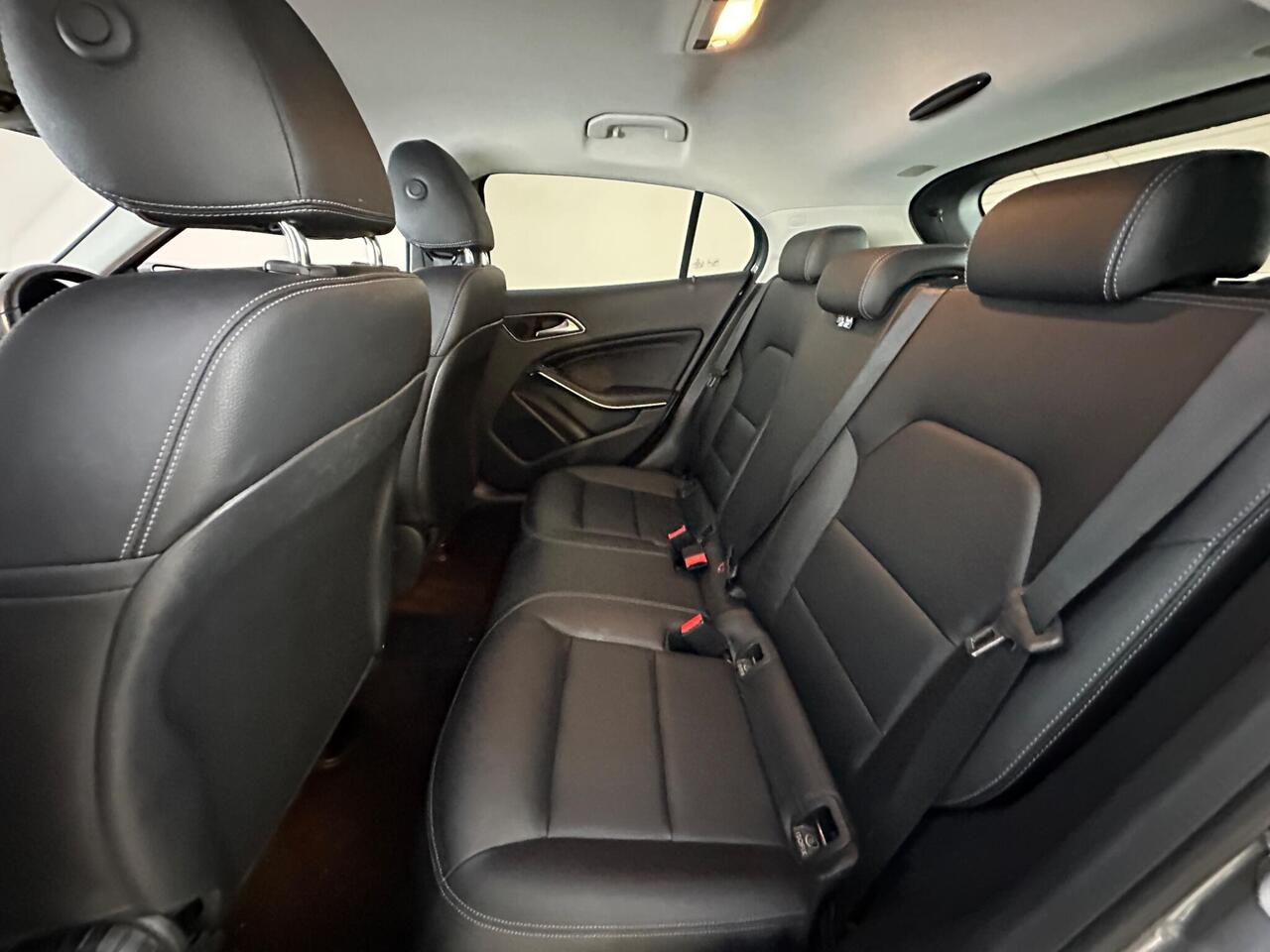 Mercedes-Benz GLA SP68OKA