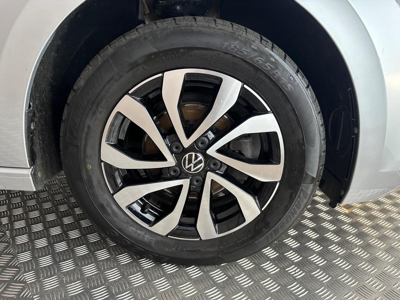 Volkswagen Polo BJ71UYU