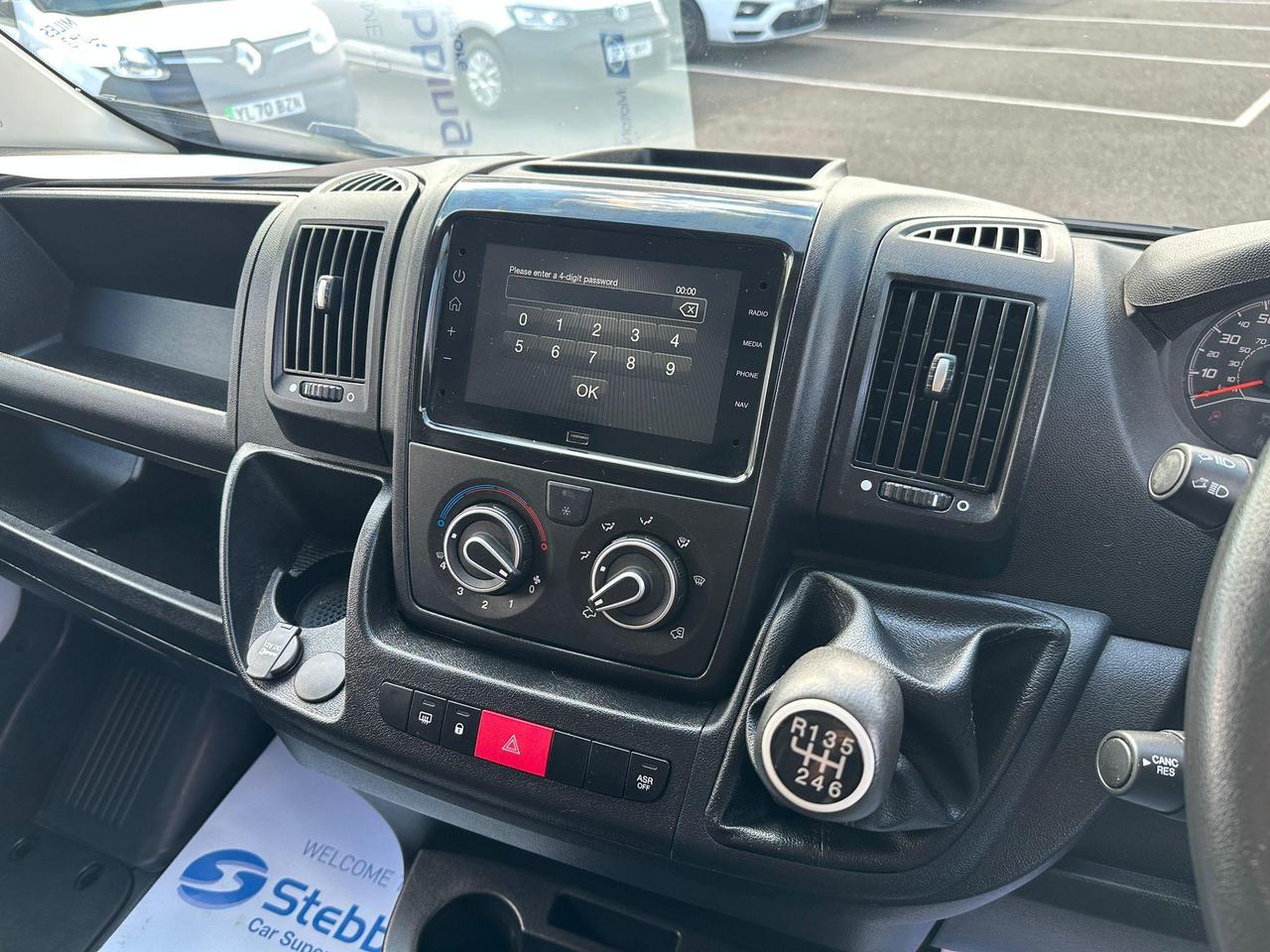 Vauxhall Movano DS23XNU