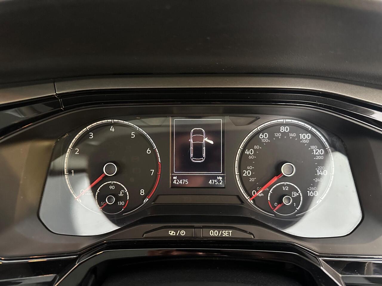 Volkswagen Polo FP18XLA