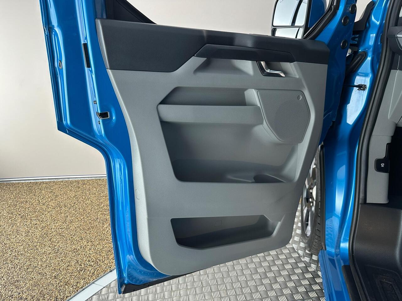 Ford E-Transit Custom AF74WKP