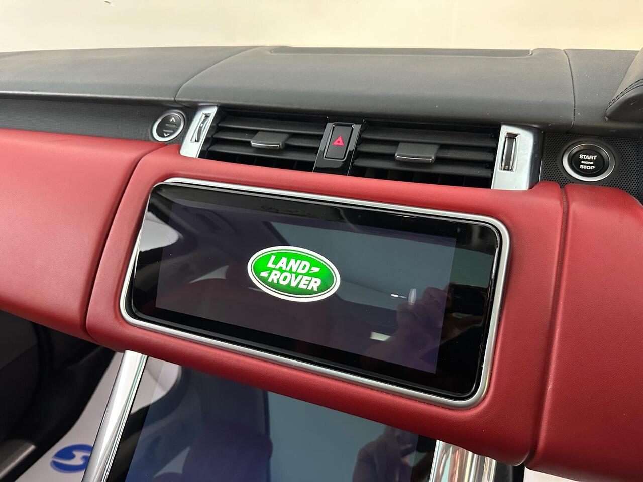 Land Rover Range Rover Sport LC18YLB