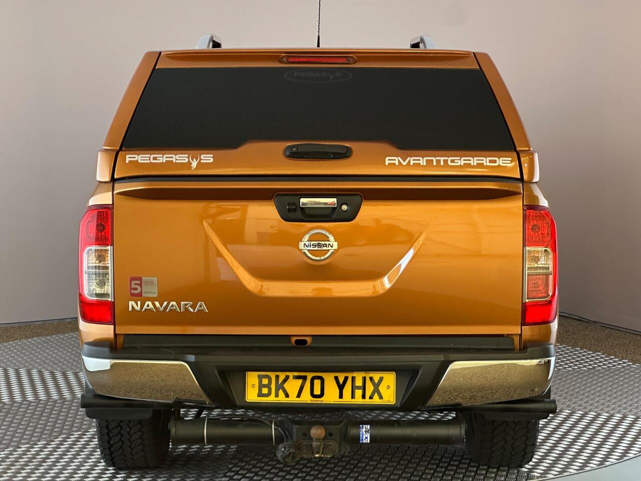 Nissan Navara BK70YHX