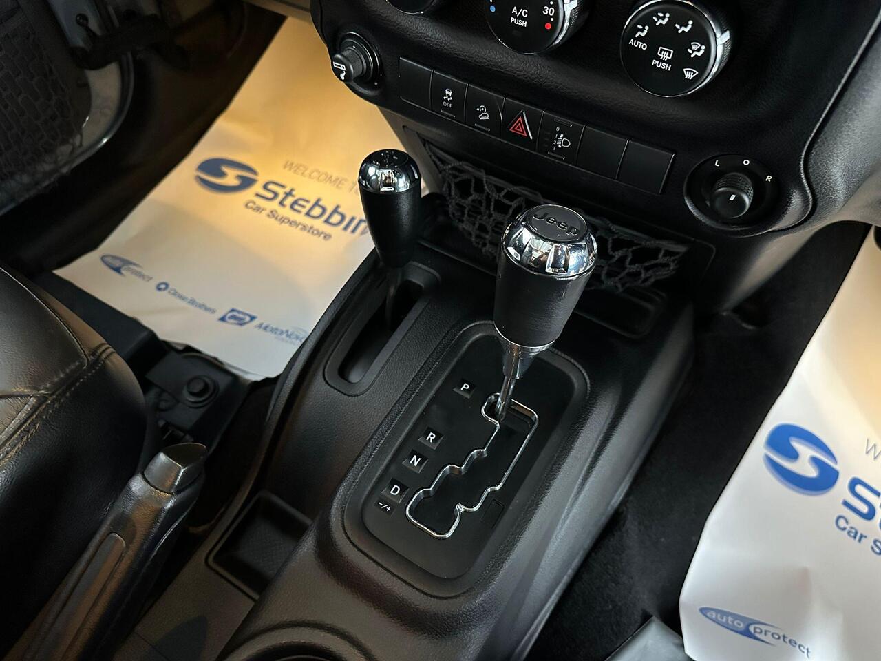 Jeep Wrangler OE64CPV