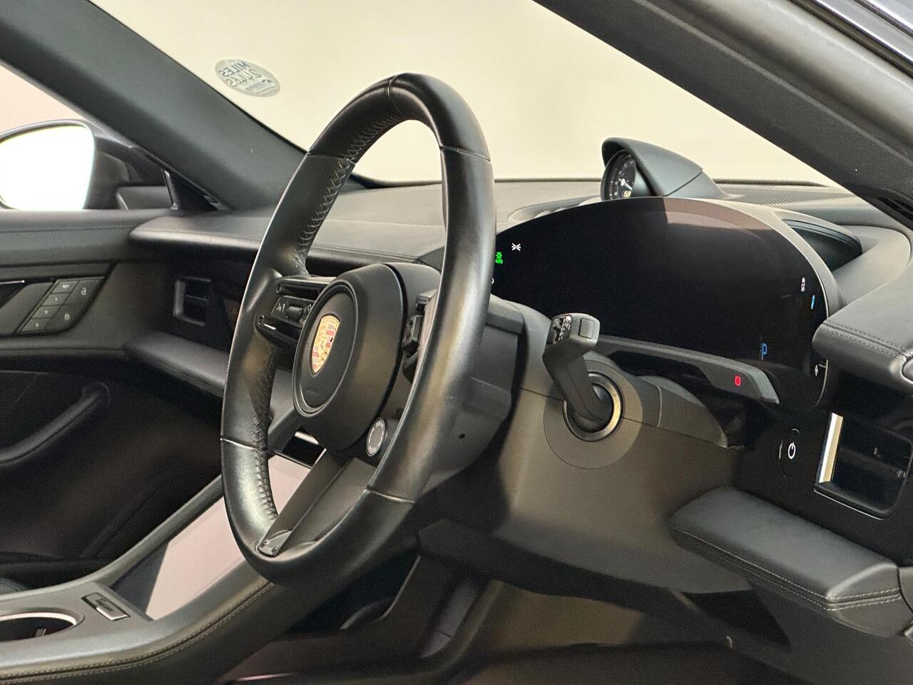 Porsche Taycan RJ73OCN