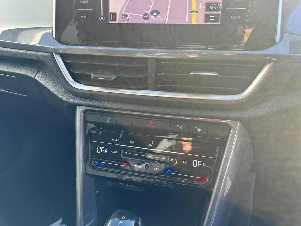 Volkswagen T-Roc CF23KPN