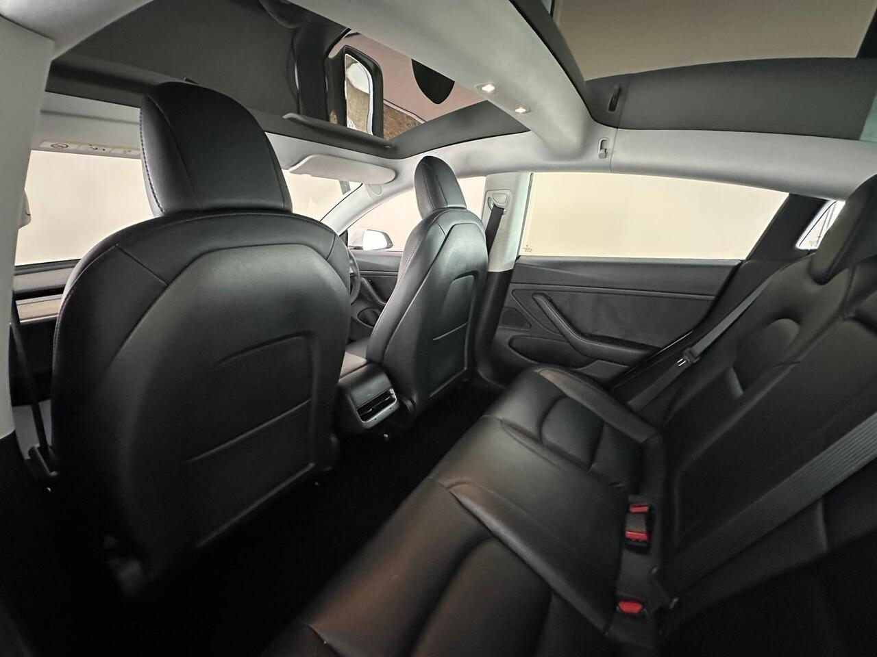 Tesla Model 3 LB70DKD