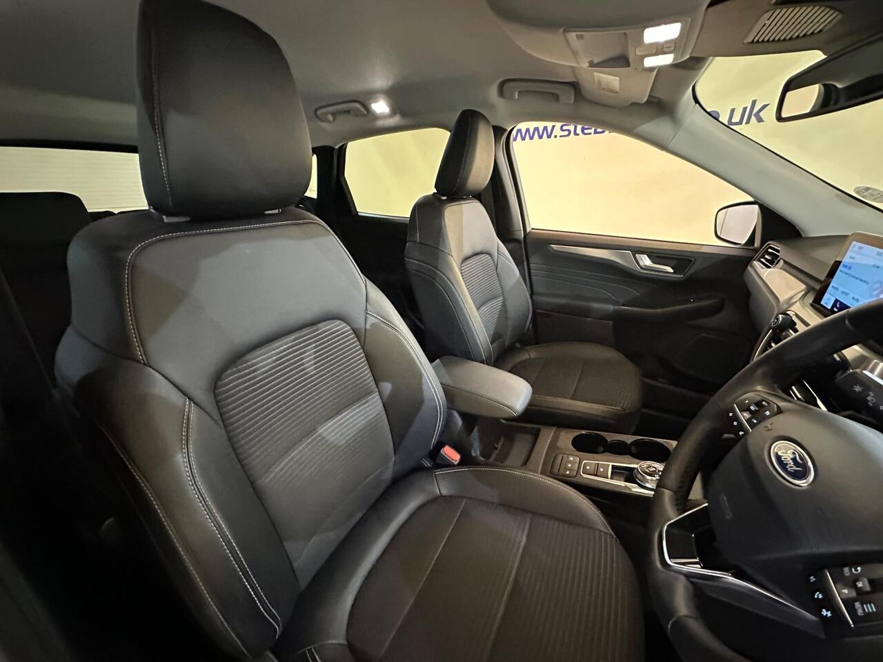 Ford Kuga YF22UBU