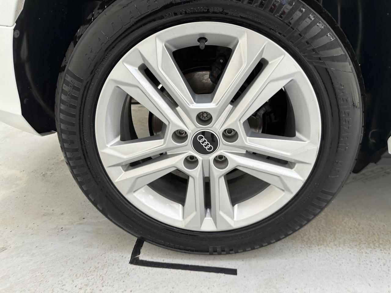 Audi Q2 KY21LKK