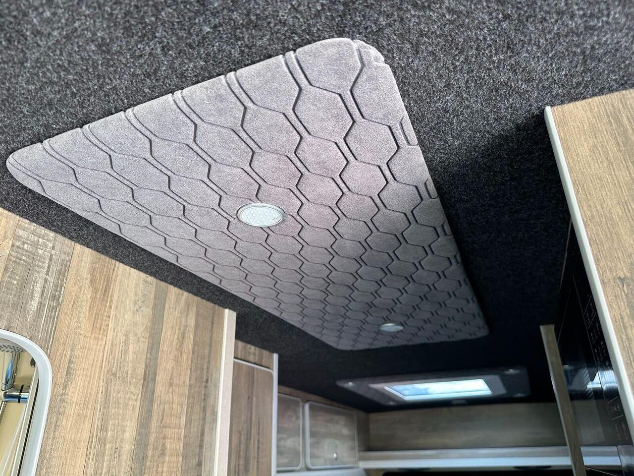 Volkswagen Crafter DX26ZHU