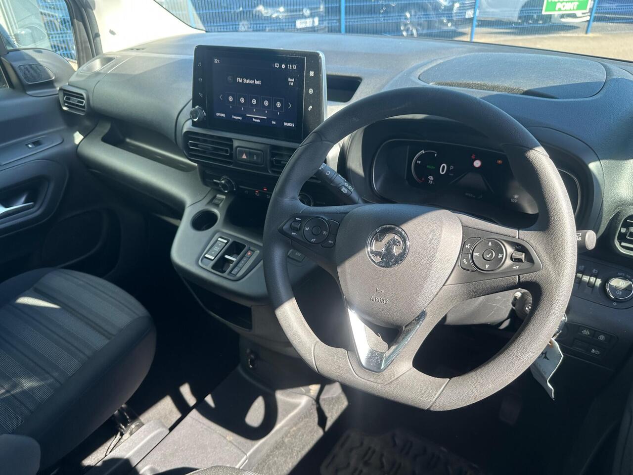 Vauxhall Combo Life Electric WL72FAF