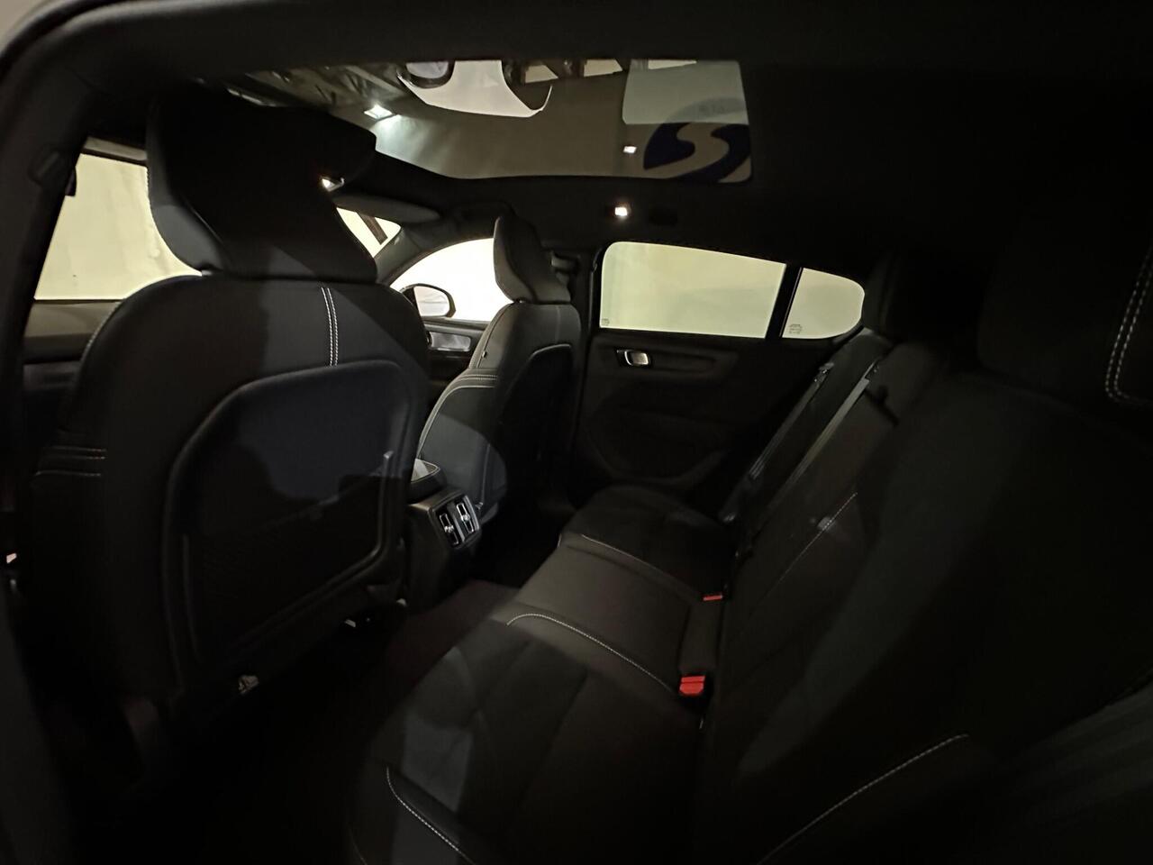 Volvo C40 YR22GBO