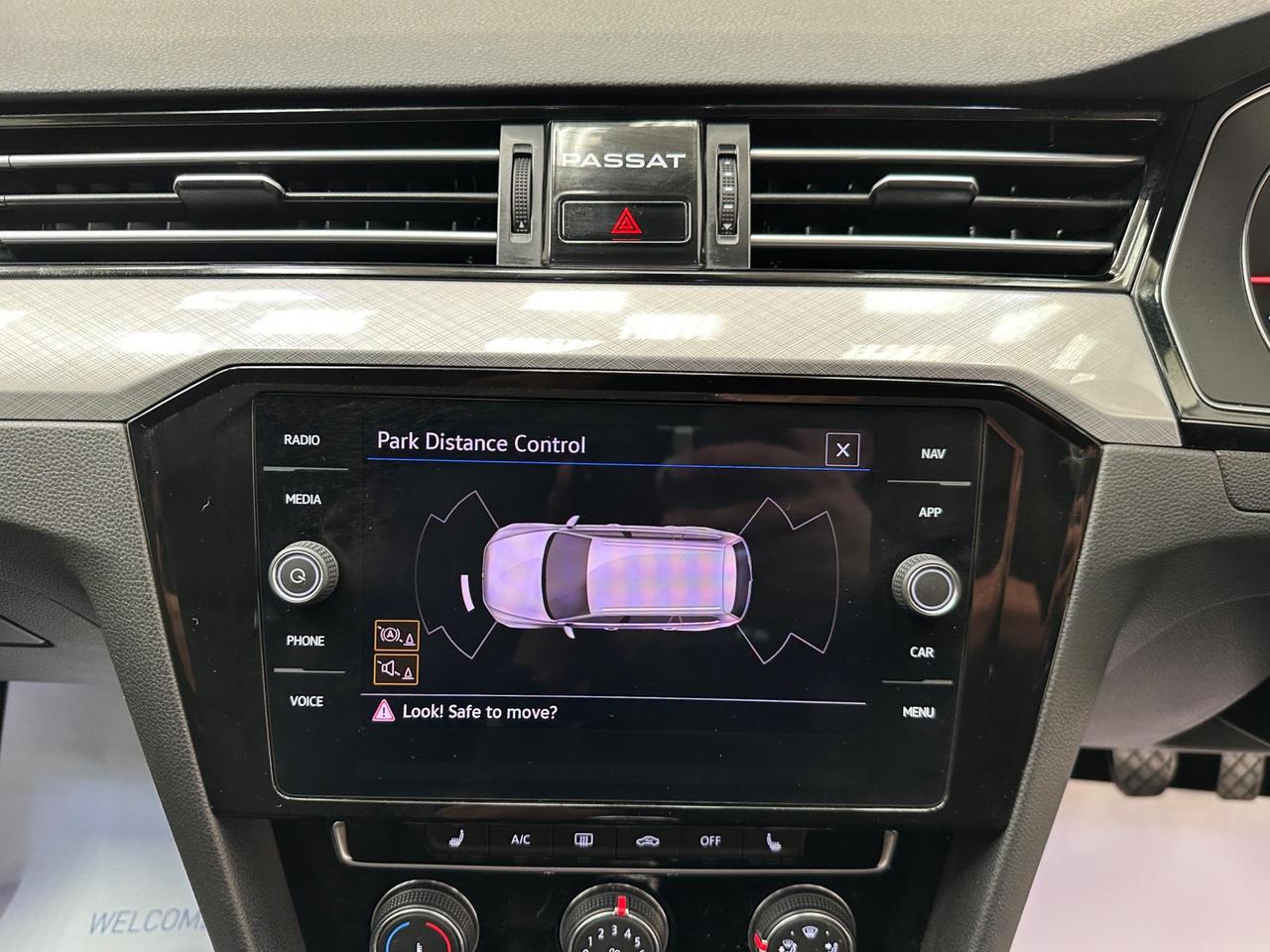 Volkswagen Passat PK69YKH