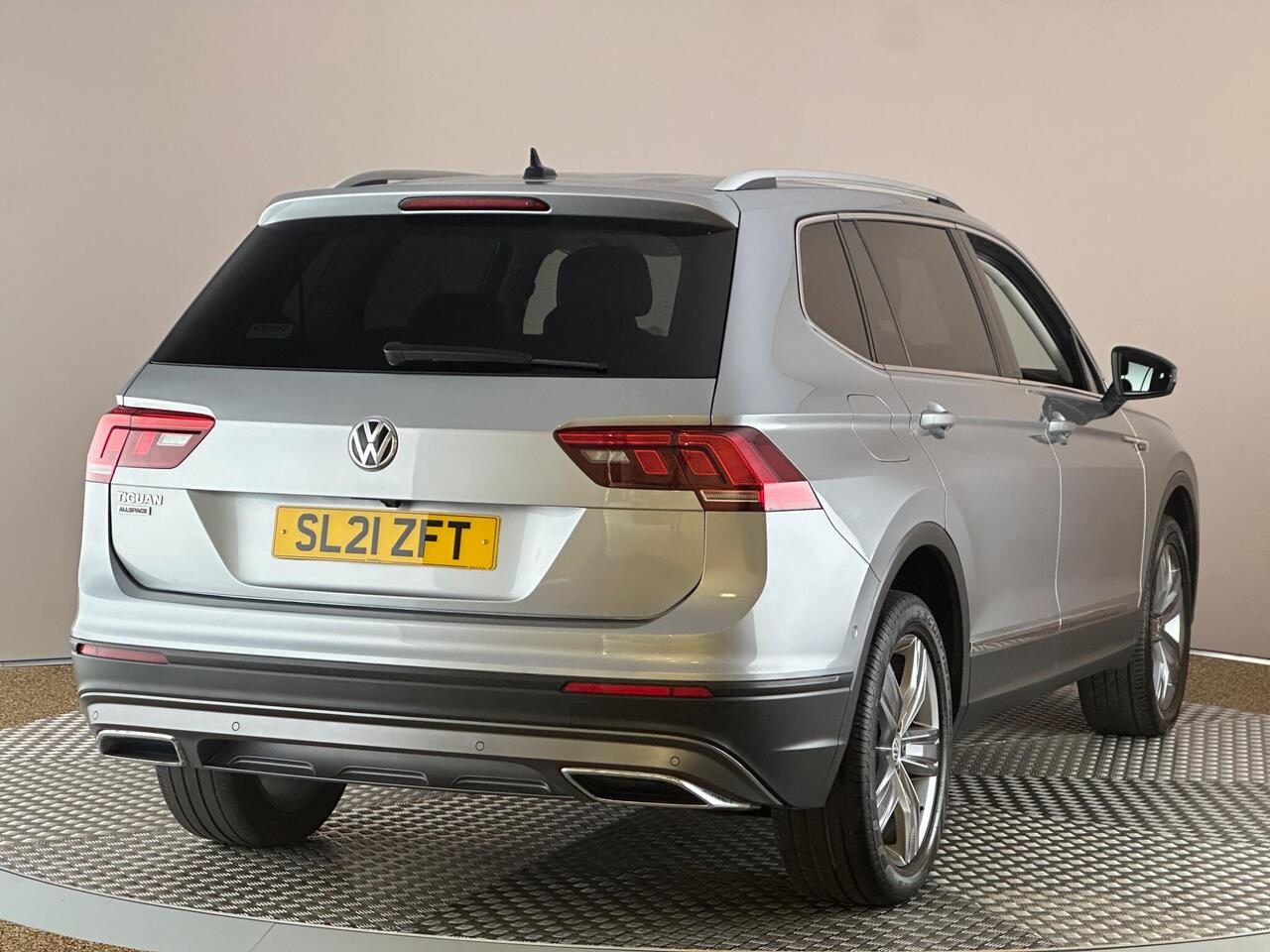 Volkswagen Tiguan Allspace SL21ZFT