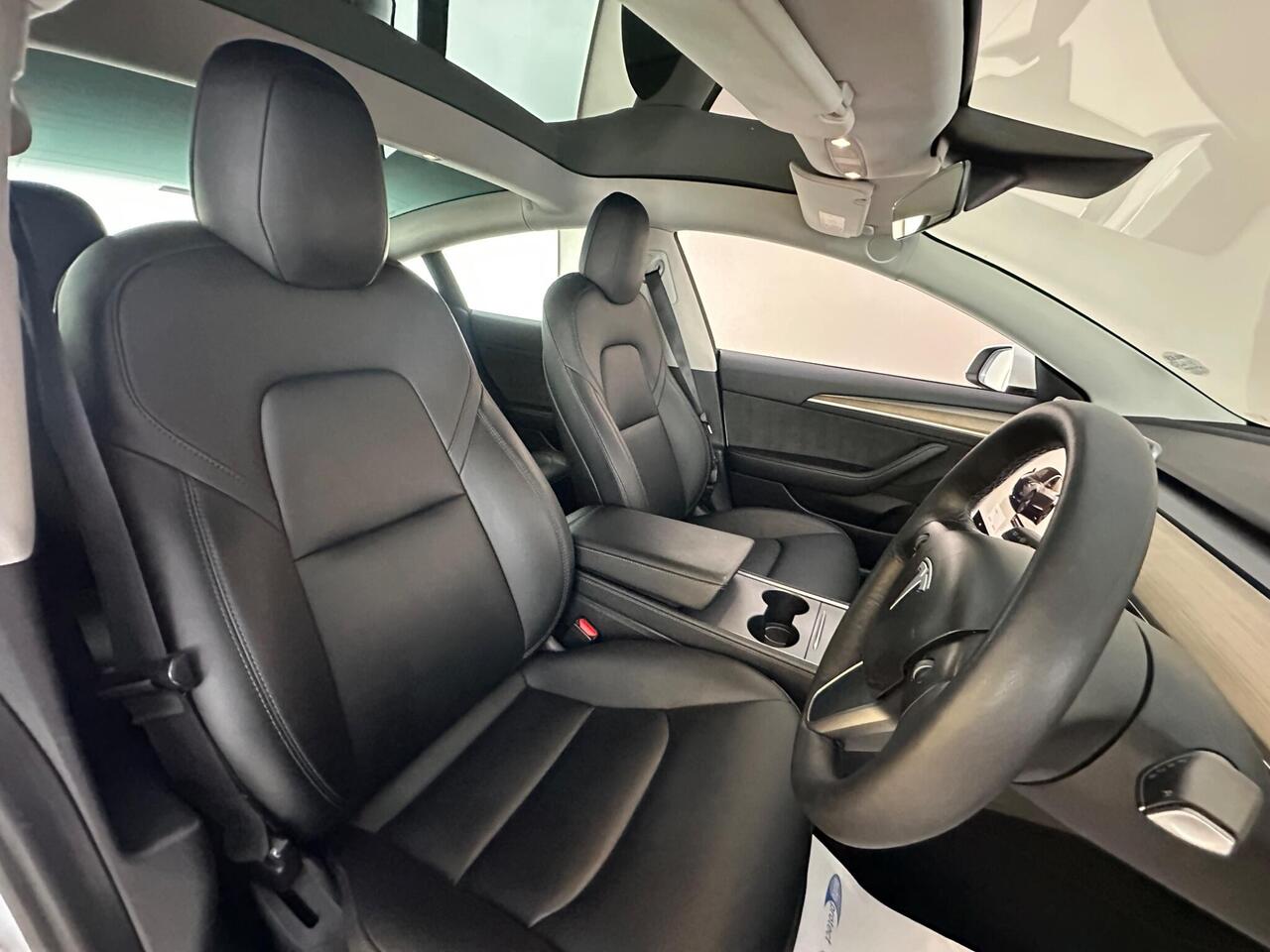 Tesla Model 3 AF72UWA