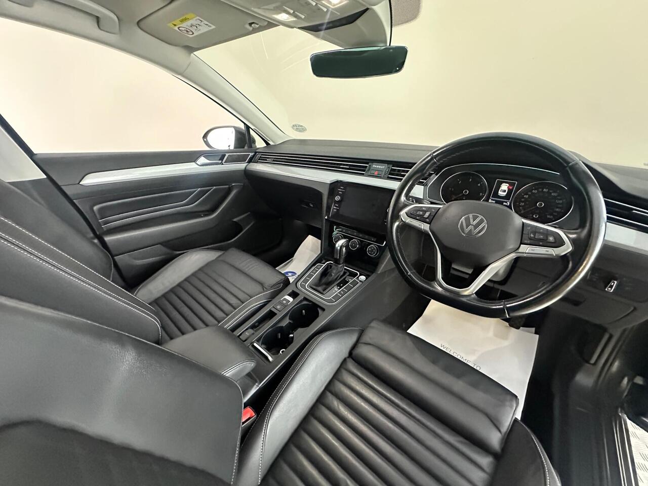 Volkswagen Passat YE70PYB