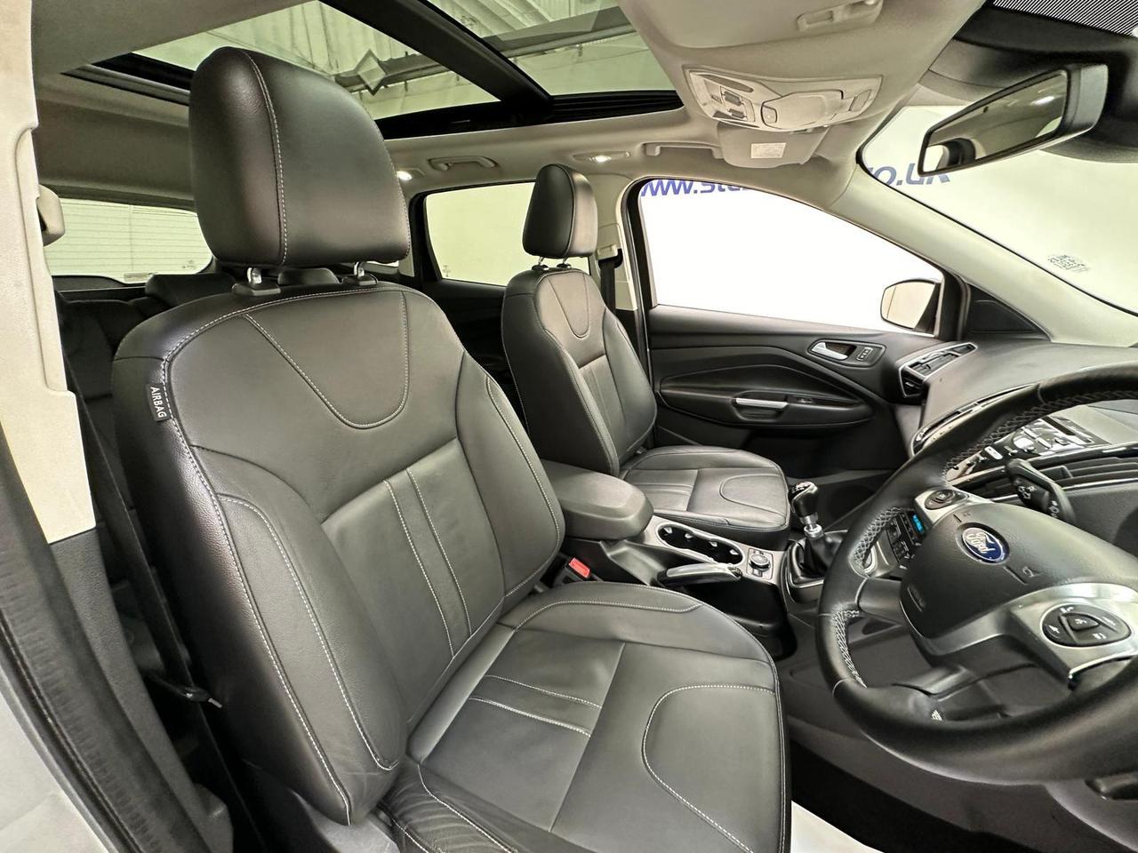Ford Kuga EF64CBO