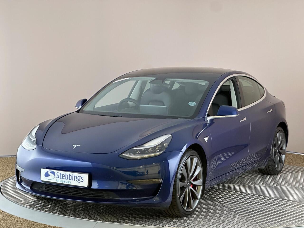 Tesla Model 3 YB69TZT