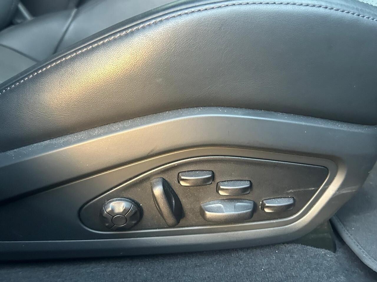 Porsche Taycan LE23WSU