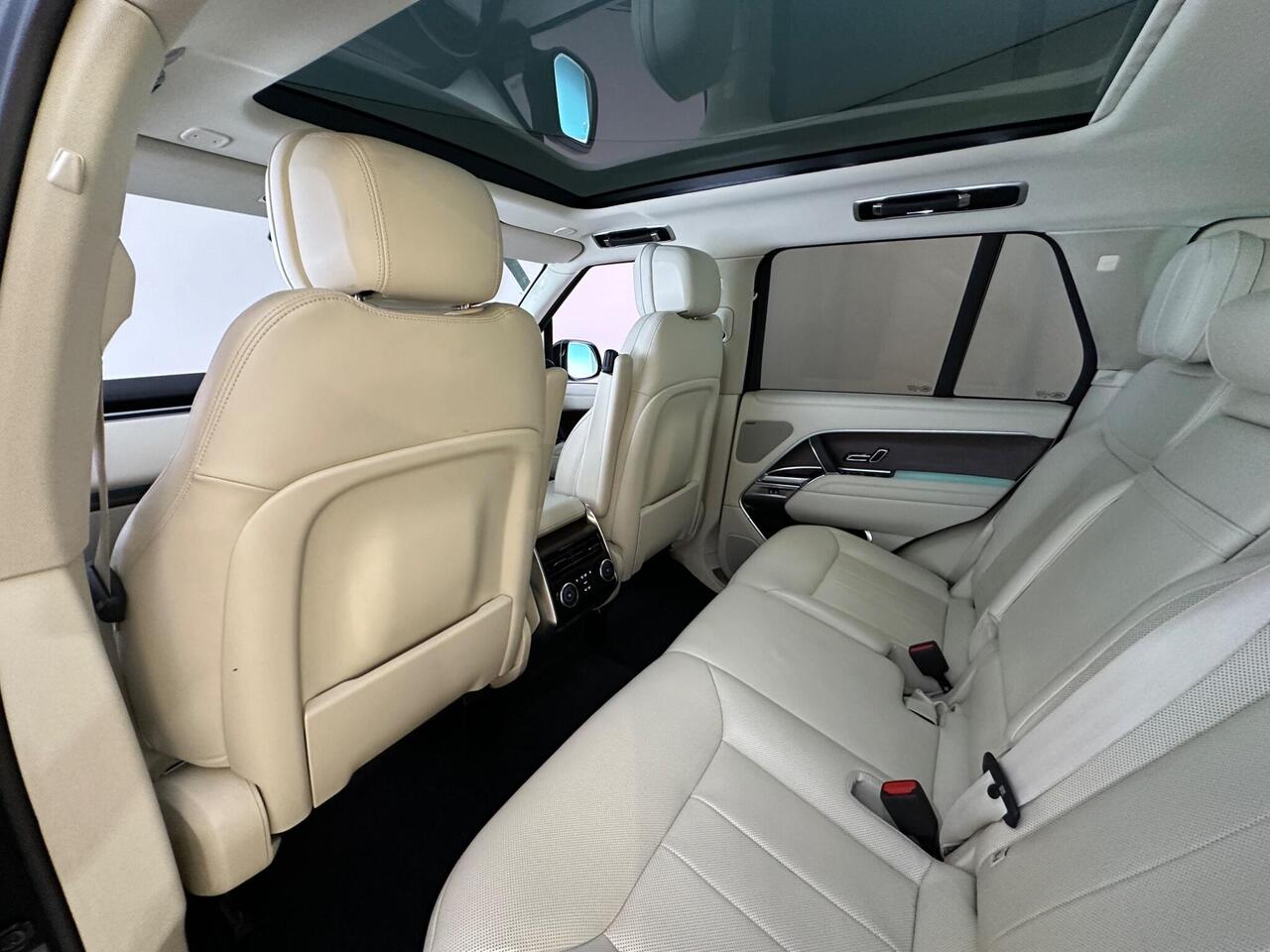 Land Rover Range Rover YO72UVR