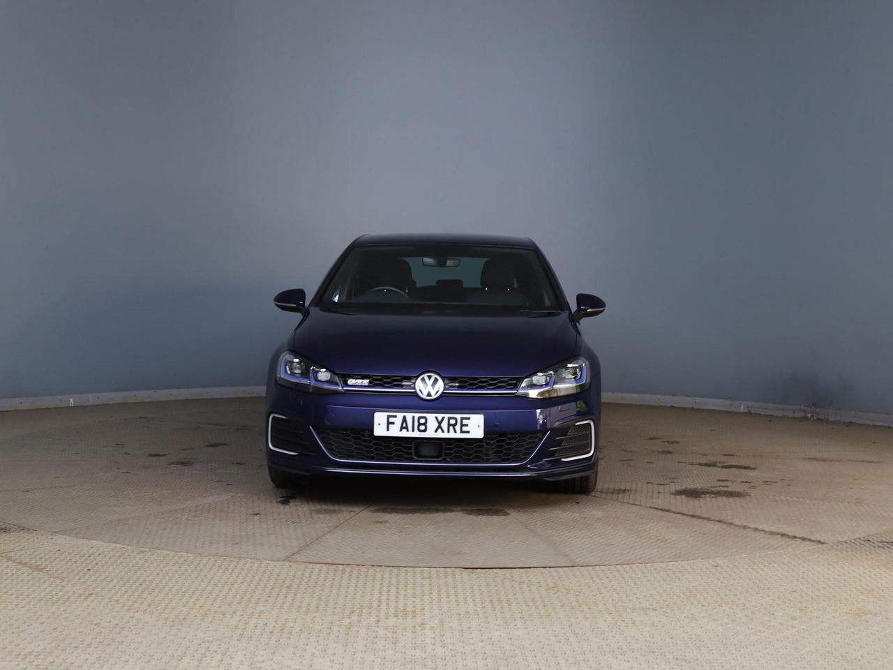 Volkswagen Golf FA18XRE