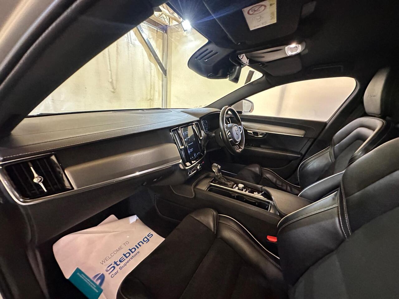 Volvo S90 SF68UOS